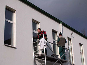 Einbau der neuen Fenster im Jahr 2007