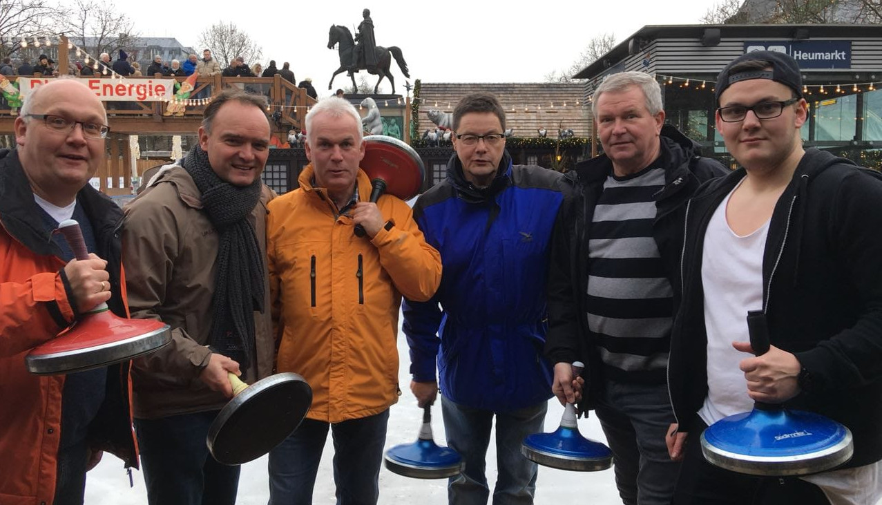 Hobbysportgruppe bei Curling